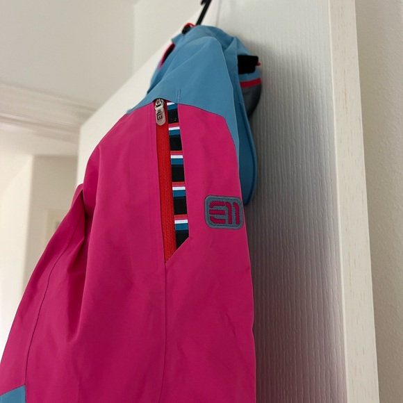 Elevenate shell jacket - Picture 3 of 6